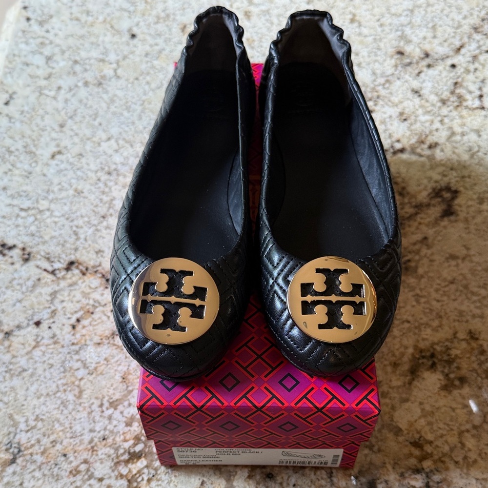 Tory Burch Black Quilted Leather Logo Ballet Flats with Gold Medallion, NEW 8.5